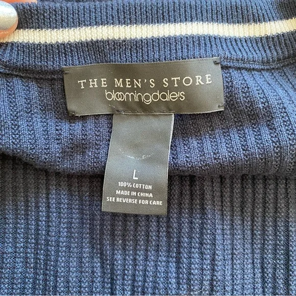 💙 Men’s Bloomingdale’s Navy Ribbed Sweater - Size Large - Picture 3 of 3